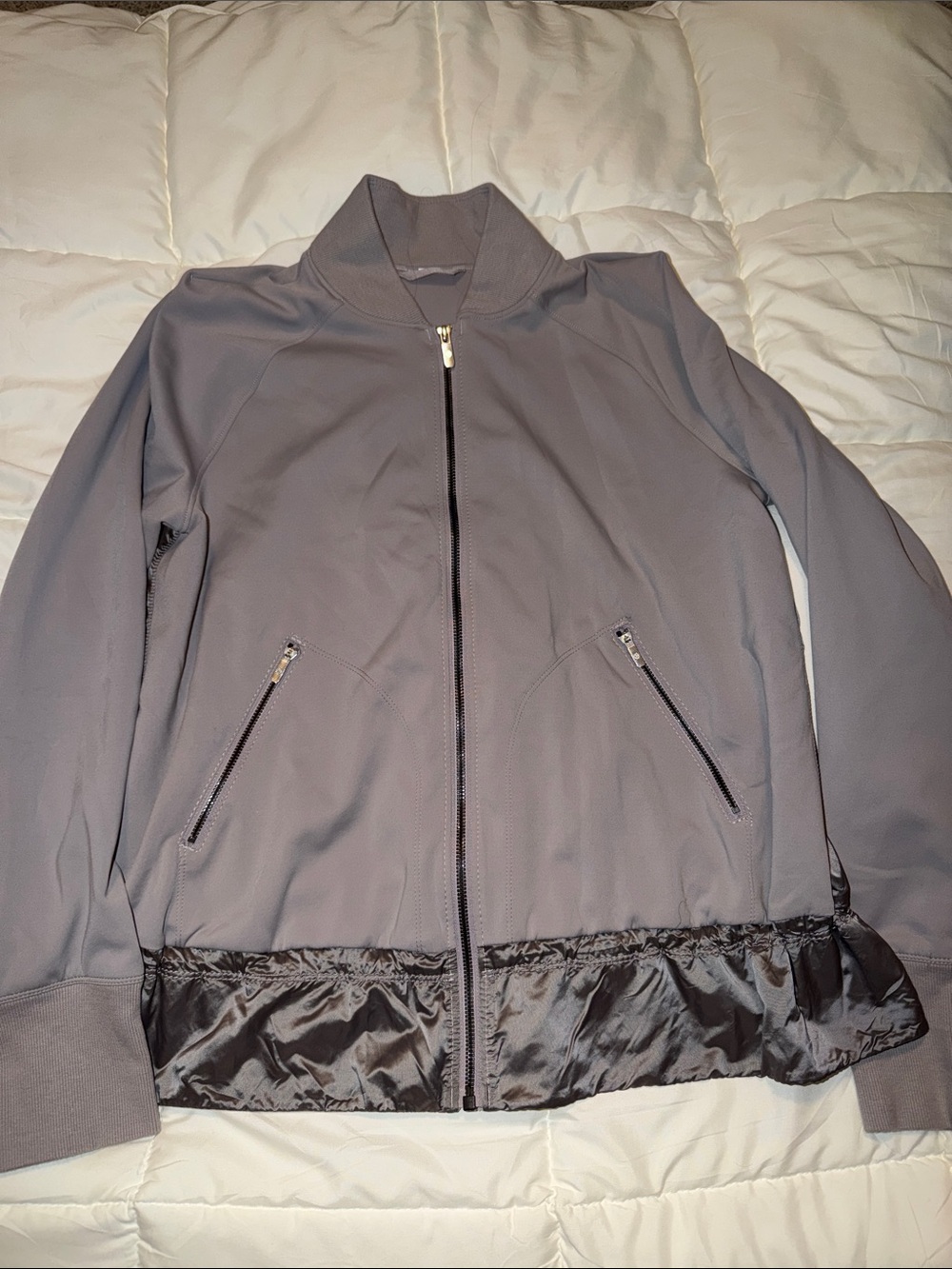 Lululemon Swept Along Lightweight Gray Zip-Front Jacket Buttery soft. Size M